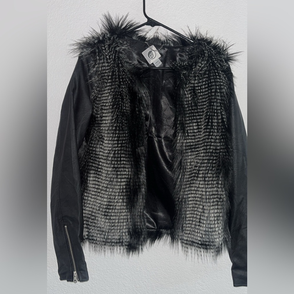 Volcom jacket - Picture 2 of 6